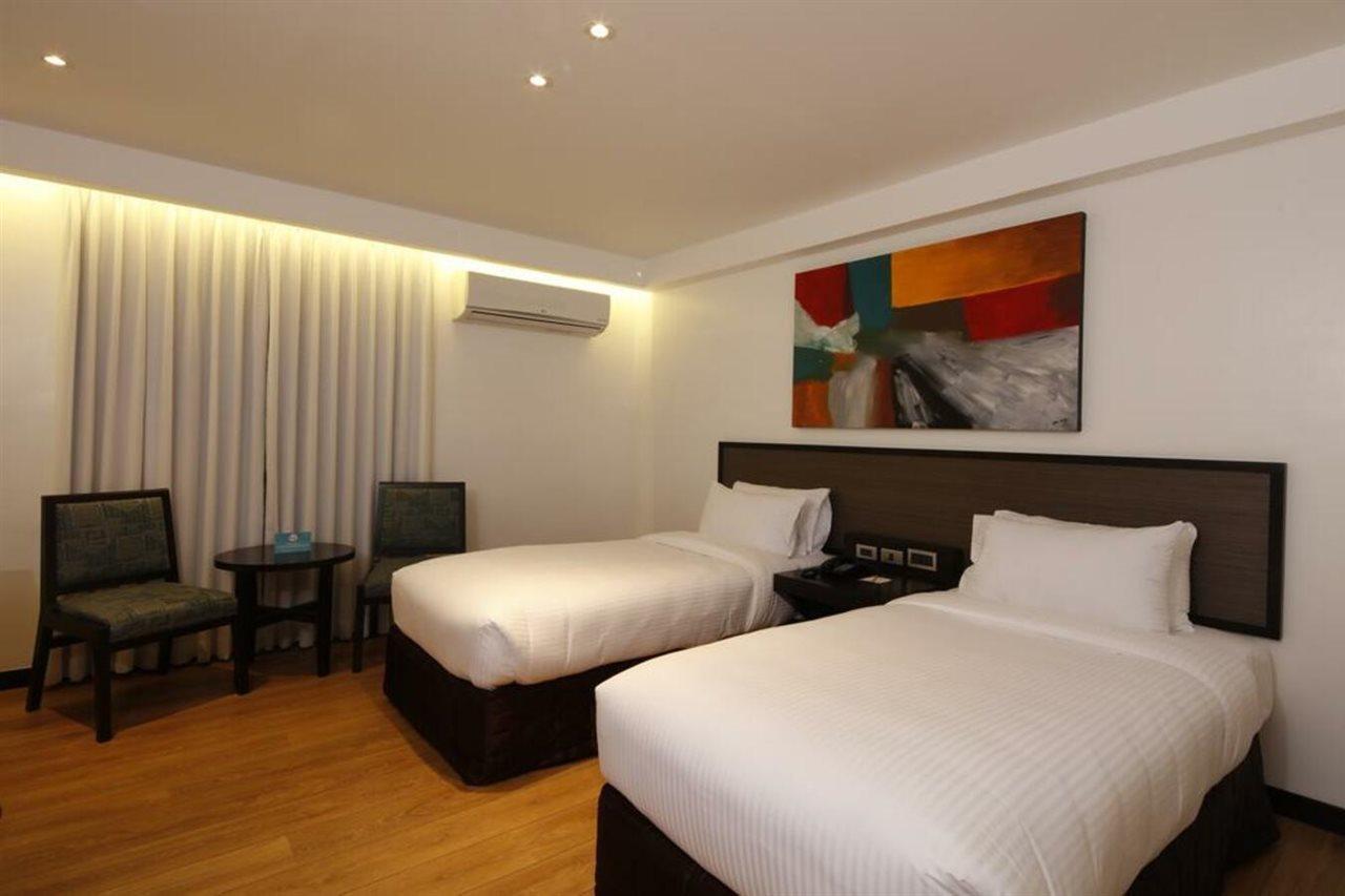 Century Hotel Angeles Zewnętrze zdjęcie