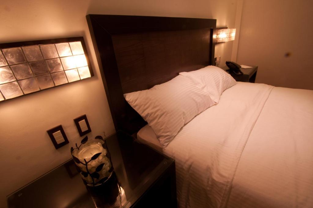 Century Hotel Angeles Zewnętrze zdjęcie